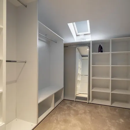 Utopia | 2bdr | Primaverii Apartment